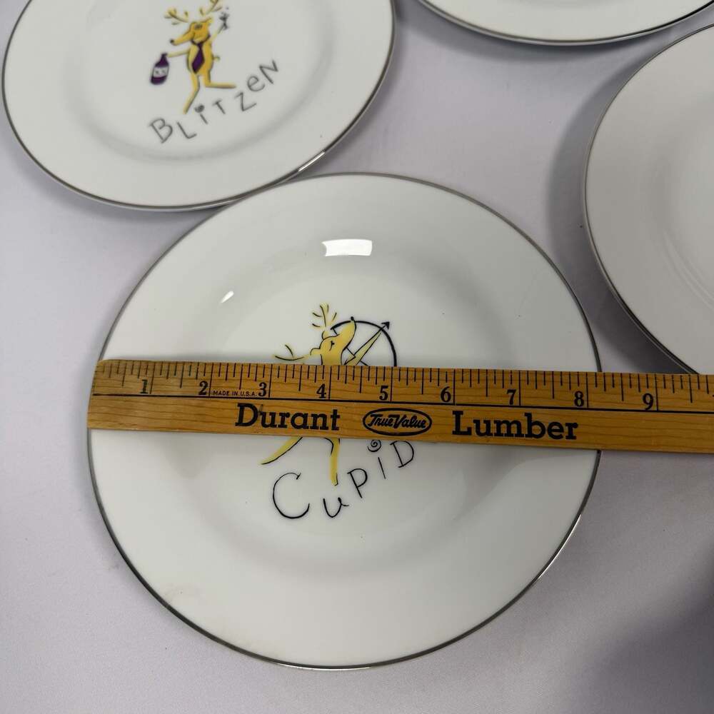 Pottery Barn Reindeer Appetizer Dessert Plates Set of 4 Blitzen Comet Cupid Donn - Picture 7 of 7